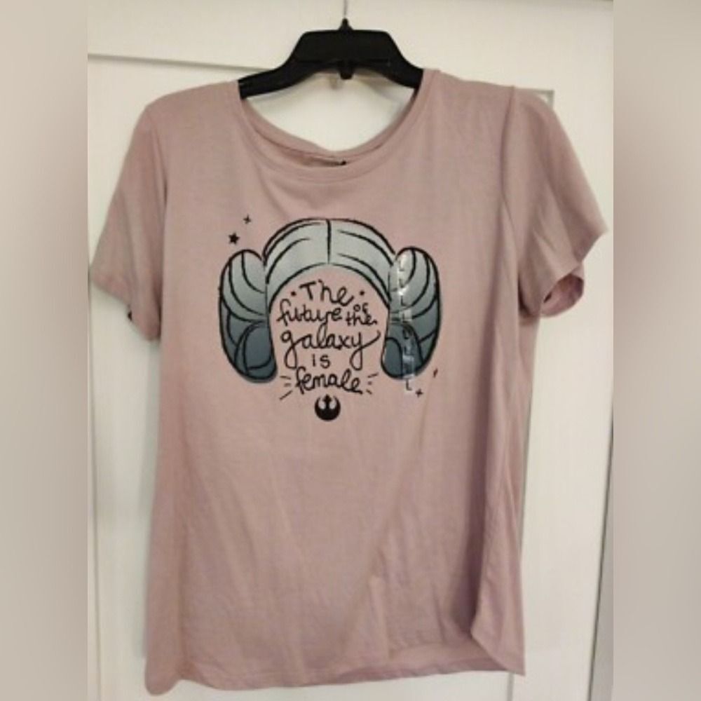 Star Wars Light Pink Tee with Graphic Design